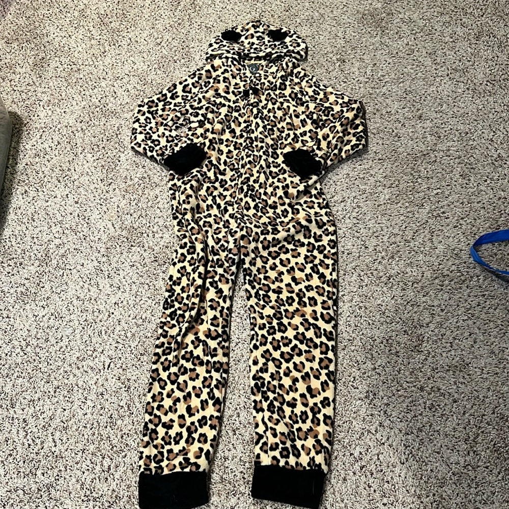 Size large Zipper down one piece leopard print pajamas w/cat ear hood &open feet